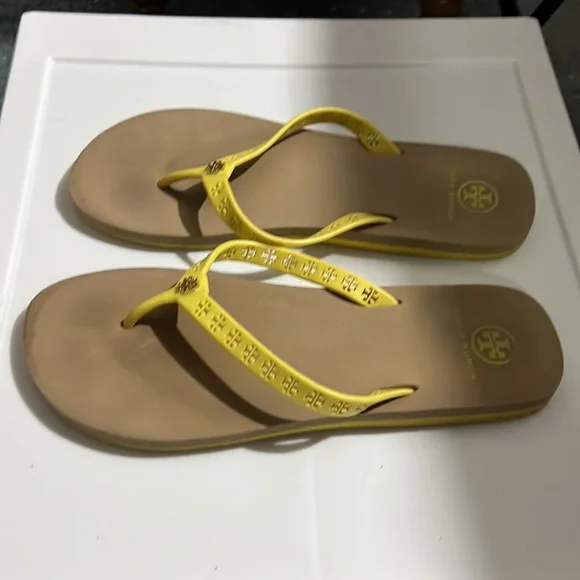 Tory Burch Flip Flops Size 9 - Picture 2 of 4